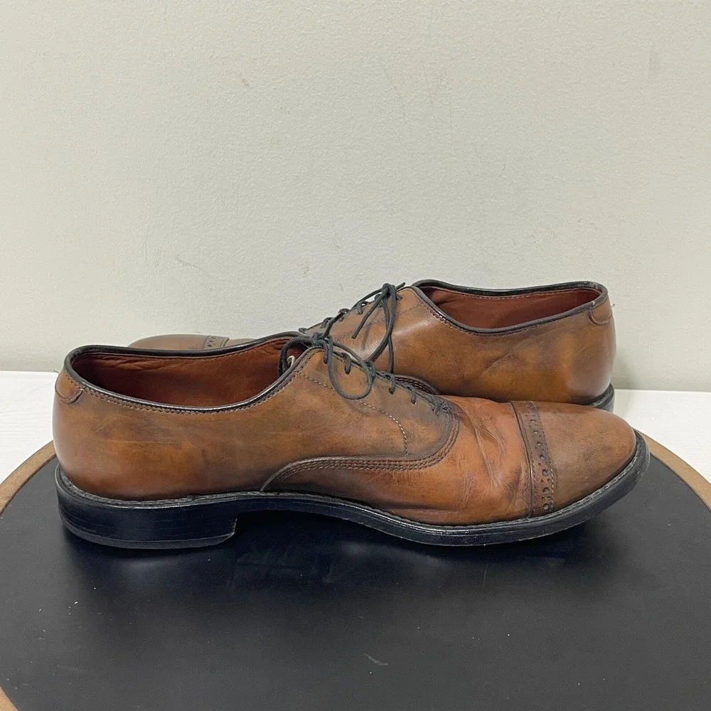 Allen Edmonds Fifth Avenue Men 9.5 C Oxford Cap Toe Brown Leather Quiet Luxury